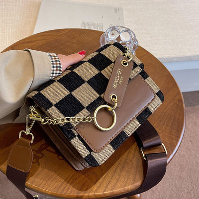Shoulder 2024 Luxury Design Handbag Checkerboard Mini Stoffa Flap Sling Bag per Donne