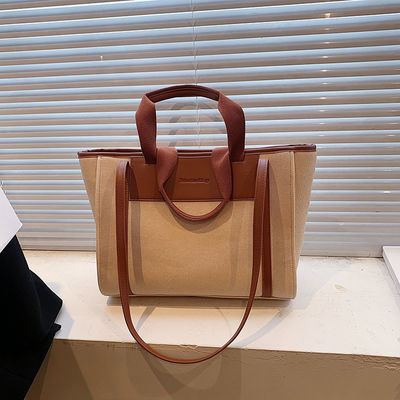 2024 Borse di moda Borse leggere di grande capacità per donne Borse di design eleganti