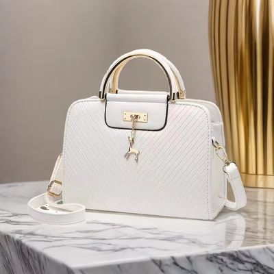 Borsa da mano di moda in cuoio crossbody con grande capacità e basso MOQ