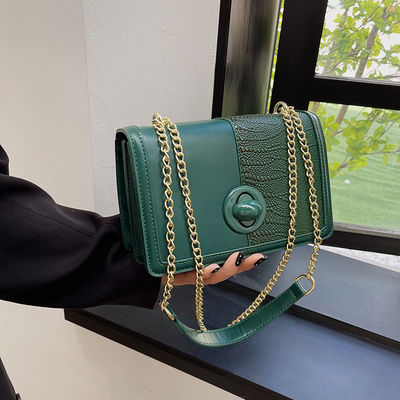0.65kg leggero PU poliestere Mano borse a catena designer borse per un look alla moda