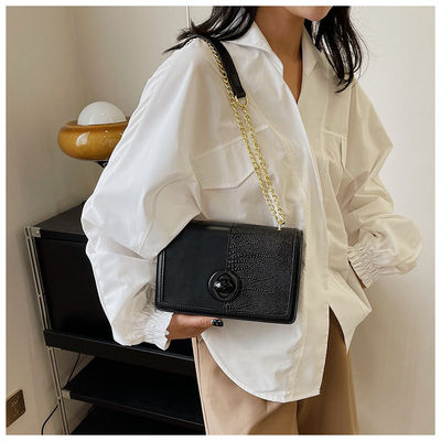 0.65kg leggero PU poliestere Mano borse a catena designer borse per un look alla moda