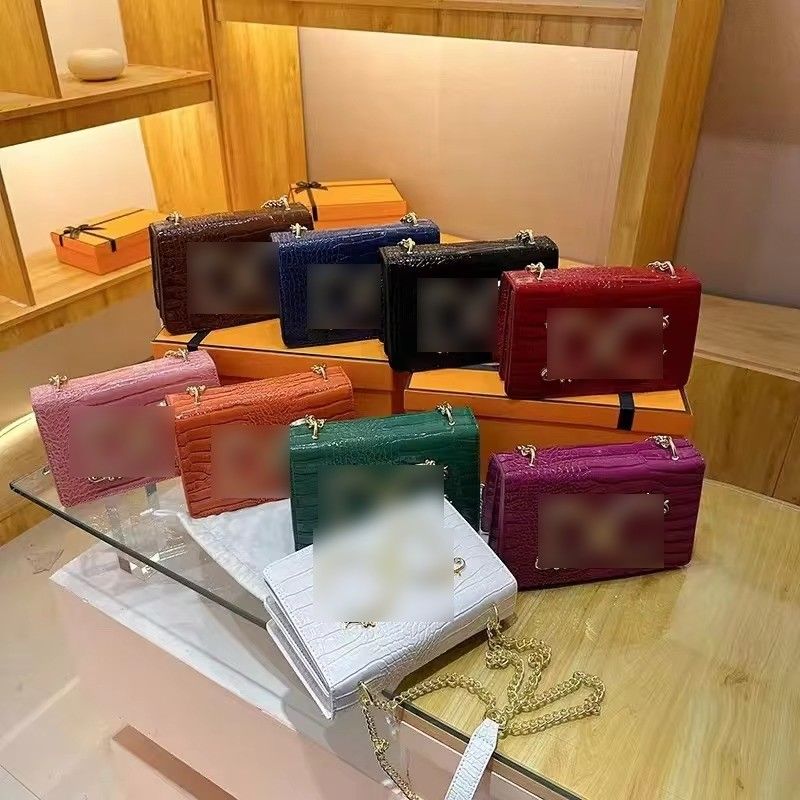 Borse per messaggeri femminili con chiusura a bottone e decorazione a perline in 7 colori eleganti