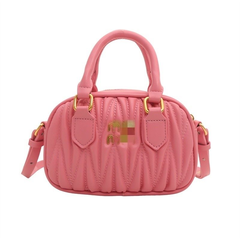 Borsa da messaggero in pelle per donna estiva con modello mini plissato e chiusura postale